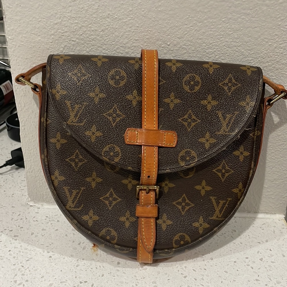 Louis Vuitton Chantillis Bag